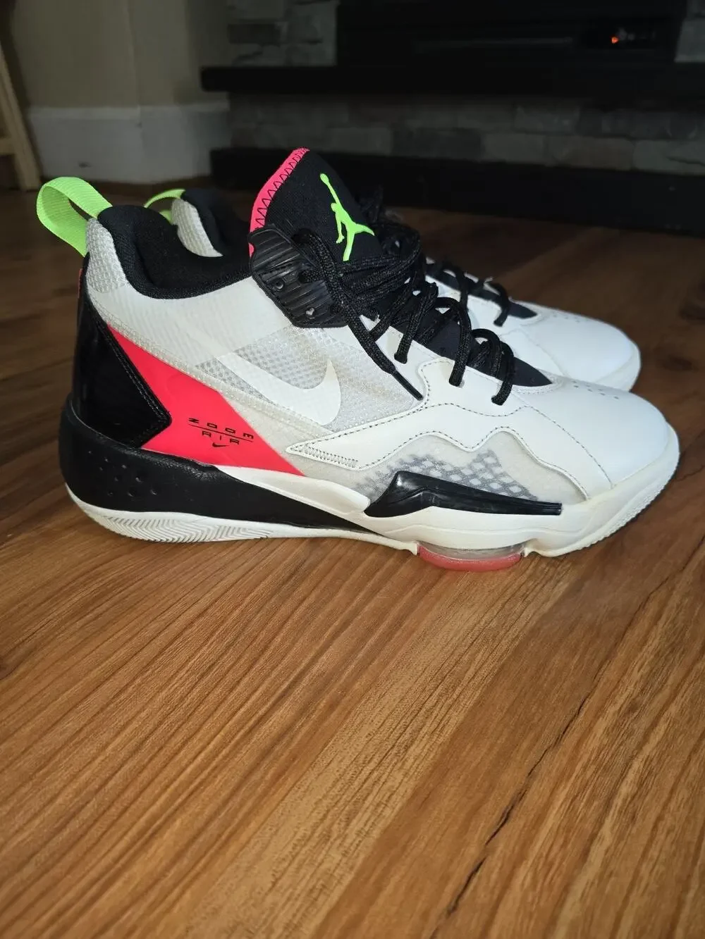 Size 9 - Air Jordan Zoom '92 Sail